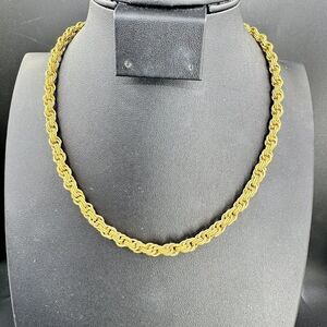Vtg Designer Signed Gold Tone Necklace Castlecliff 15.5 in.
